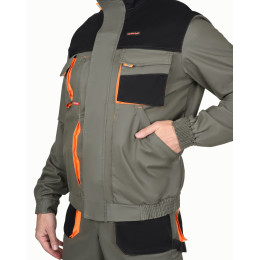 Костюм МАНХЕТТЕН куртка кор., п/к  оливковый с оранжевым и чер. тк. мех. стрейч пл 260 г/кв